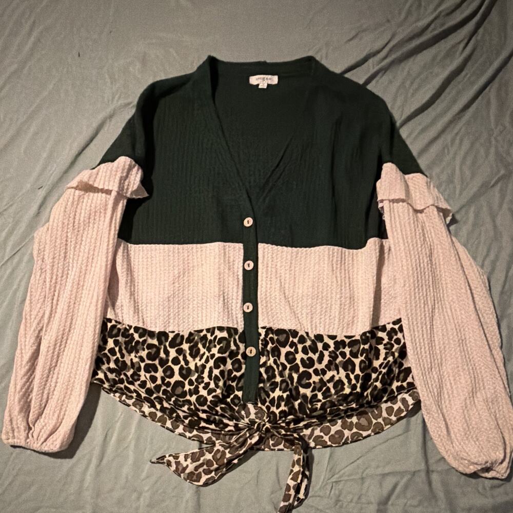 Women’s Size M Long Sleeve Leopard Colorblock Waffle Knit Tie Front Boho Top